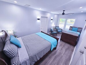 2 bedrooms, iron/ironing board, WiFi, bed sheets
