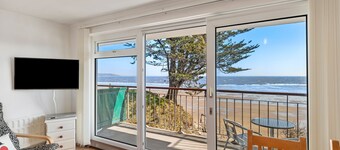 Beachside - Sea Views Village Centre Saundersfoot