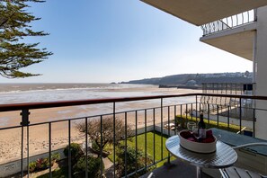 House | 1 bedroom - Beachside - Sea Views Village Centre Saundersfoot (Saundersfoot)