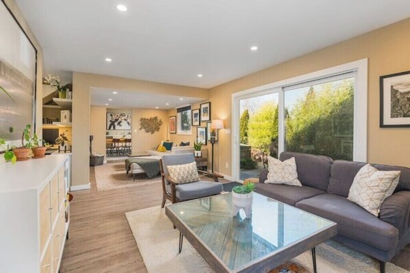 Smart TV, computer monitors, printers