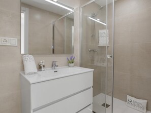 Hair dryer, towels