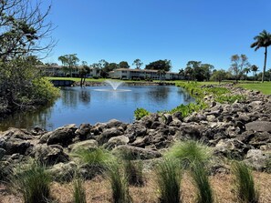 المنطقة المحيطة بالمنشأة