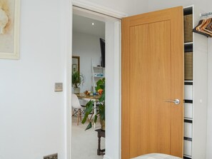 Interior - Ouse Retreat - sleeps 2 guests  in 1 bedroom (York)