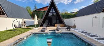 2+1 Private (Heated) Pool-Sauna-Jacuzzi-5 Person Bungalow in Sapanca Ünlüce