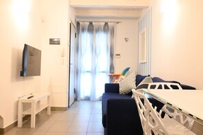 TV - SE155 - Senigallia, new two-room apartment in the center with air conditioning (Senigallia)