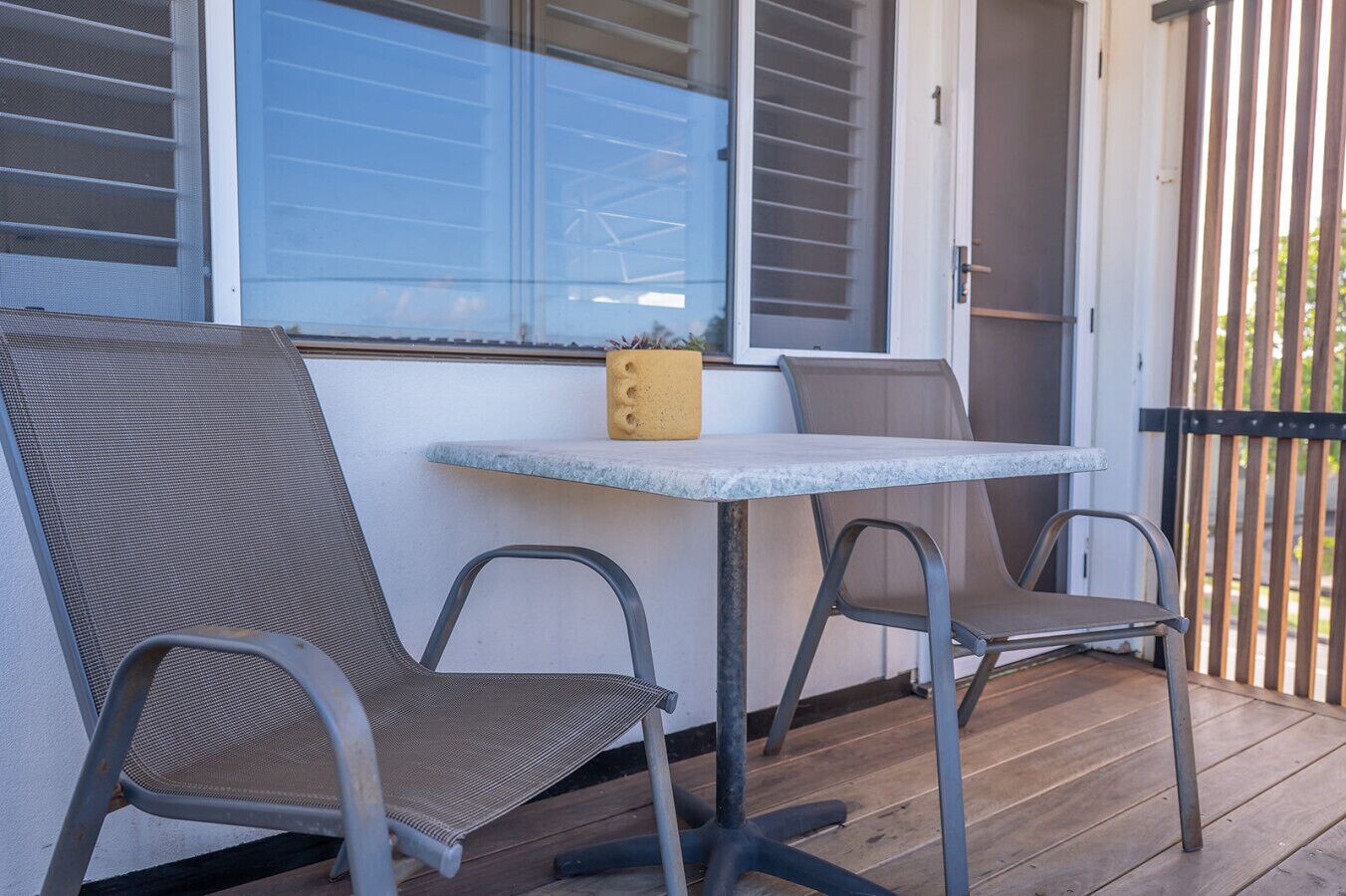 屋外ダイニングエリア