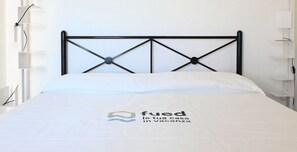 2 bedrooms, bed sheets - M431 – Marcelli, new two-room apartment in the center facing the sea (Marcelli)