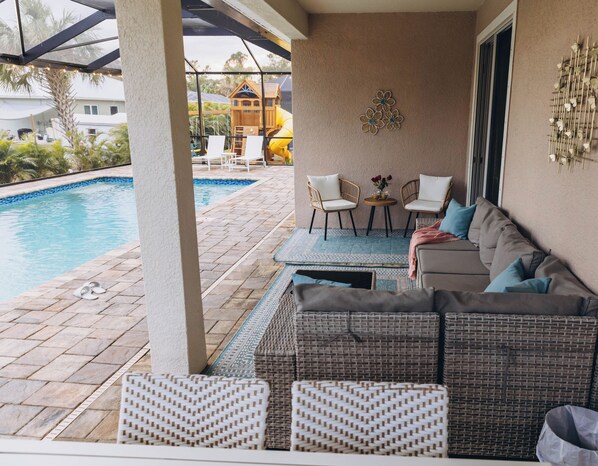 Outdoor pool, a heated pool