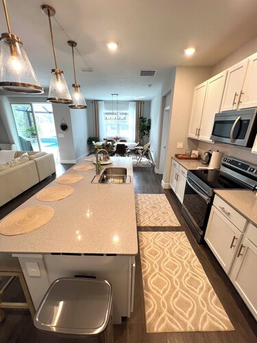 Seclude House in Florida, POOL & SPA, Kid- Friendly