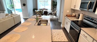 Seclude House in Florida, POOL & SPA, Kid- Friendly