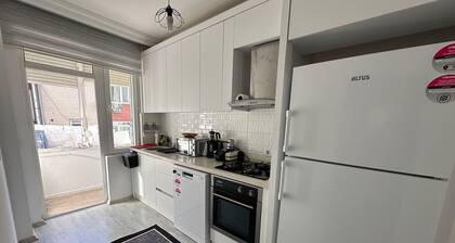 Charming 2-bedroom apartment with WiFi and AC in enchanting Antalya