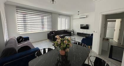 Charming 2-bedroom apartment with WiFi and AC in enchanting Antalya