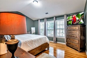 5 chambres, fer et planche à repasser, Wi-Fi gratuit, draps fournis