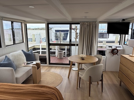 Interior. Piccolina Floating Accomodation