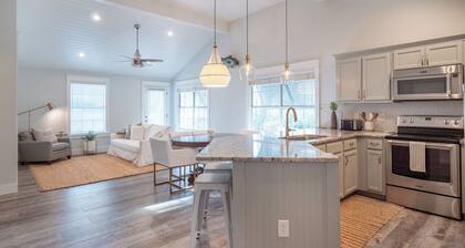 Walk to Beach & Dinner! Charming 1-Level Cottage ♥ Pets + Fenced Yard w/ Grille