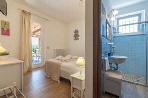 4 chambres, fer et planche à repasser, Wi-Fi, draps fournis