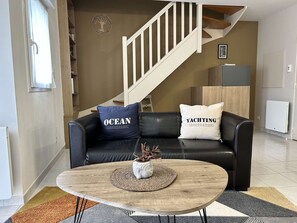 Living area - 1006 - House 4p in a private residence with swimming pool. (PLENEUF VAL ANDRE)