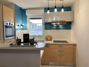 Fridge, microwave, oven, dishwasher