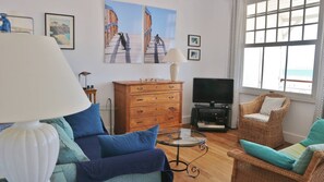 Living area - Sea View Apartment - 4 people (ST CAST LE GUILDO)