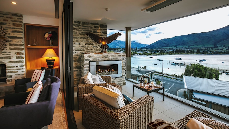 Nautilus - Sleeps 8 - Lake Views