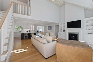 TV, fireplace