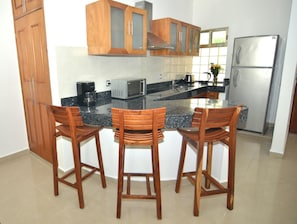 Apartment, 2 Bedrooms, Balcony, City View | Private kitchen | Fridge, microwave, cookware/dishes/utensils - Apartamentos Mar Playa Del Carmen (Playa del Carmen)