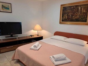 1 bedroom, WiFi