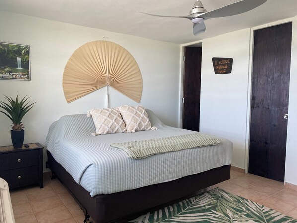 3 bedrooms, desk, iron/ironing board, free WiFi