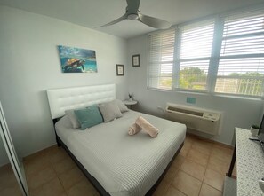 3 Schlafzimmer, Schreibtisch, Bügeleisen/Bügelbrett, kostenloses WLAN