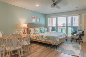 Free WiFi, bed sheets - Executive Keys Unit 116 (Port Aransas)