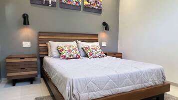 1 bedroom, free WiFi, bed sheets