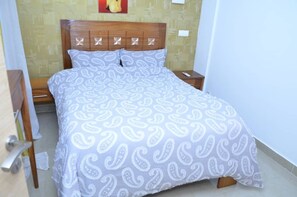 2 dormitorios, tabla de planchar con plancha, wifi y ropa de cama