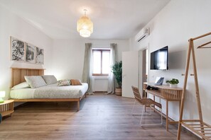 1 bedroom, WiFi, bed sheets - 7Rooms - The Olive Grove - Lecce Selection (Lecce)