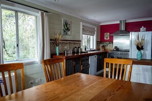 Dining - Leura Haven Homestead: Grand rustic cottage for 4 (Leura)