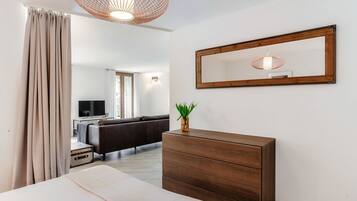5 Schlafzimmer, Bügeleisen/Bügelbrett, WLAN, Bettwäsche
