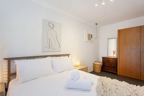 1 makuuhuone, silitysrauta/-lauta, ilmainen Wi-Fi