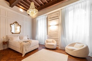 4 bedrooms, WiFi, bed sheets