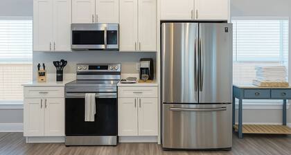 Heated Pool & Bathtub 4BR Near Disney