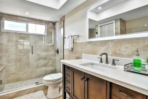 House (3 Bedrooms) | Floor plan - Renovated 3BR Dog Friendly Pond View W/D (Sarasota)