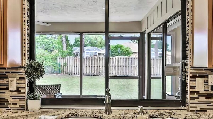 Renovated 3BR Dog Friendly Pond View W/D