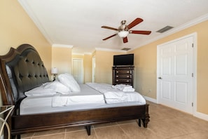 House (3 Bedrooms) | Floor plan - Renovated 3BR Dog Friendly Pond View W/D (Sarasota)