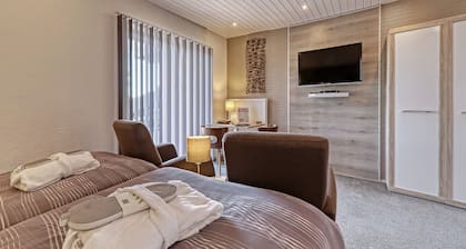 Suit & Frühstück zum Latschen