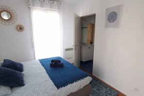 3 室のベッドルーム、アイロン / アイロン台、旅行用ベビーベッド、WiFi