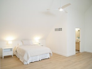3 室のベッドルーム、WiFi、ベッドシーツ