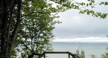 Luxury Waterfront Home in Suttons Bay