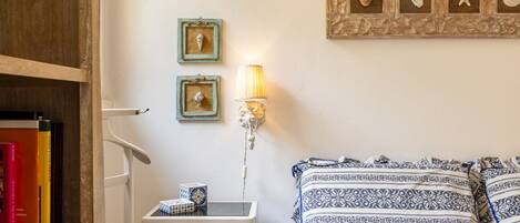 1 bedroom, iron/ironing board, Internet, bed sheets