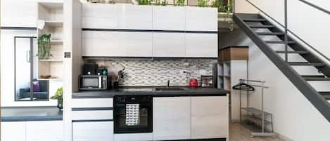 Fridge, microwave, oven, stovetop