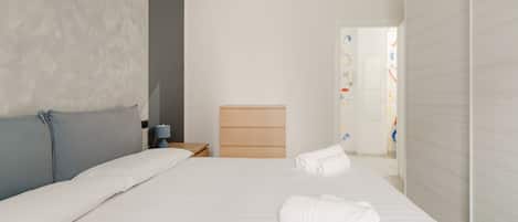 2 slaapkamers, een strijkplank/strijkijzer, wifi, beddengoed