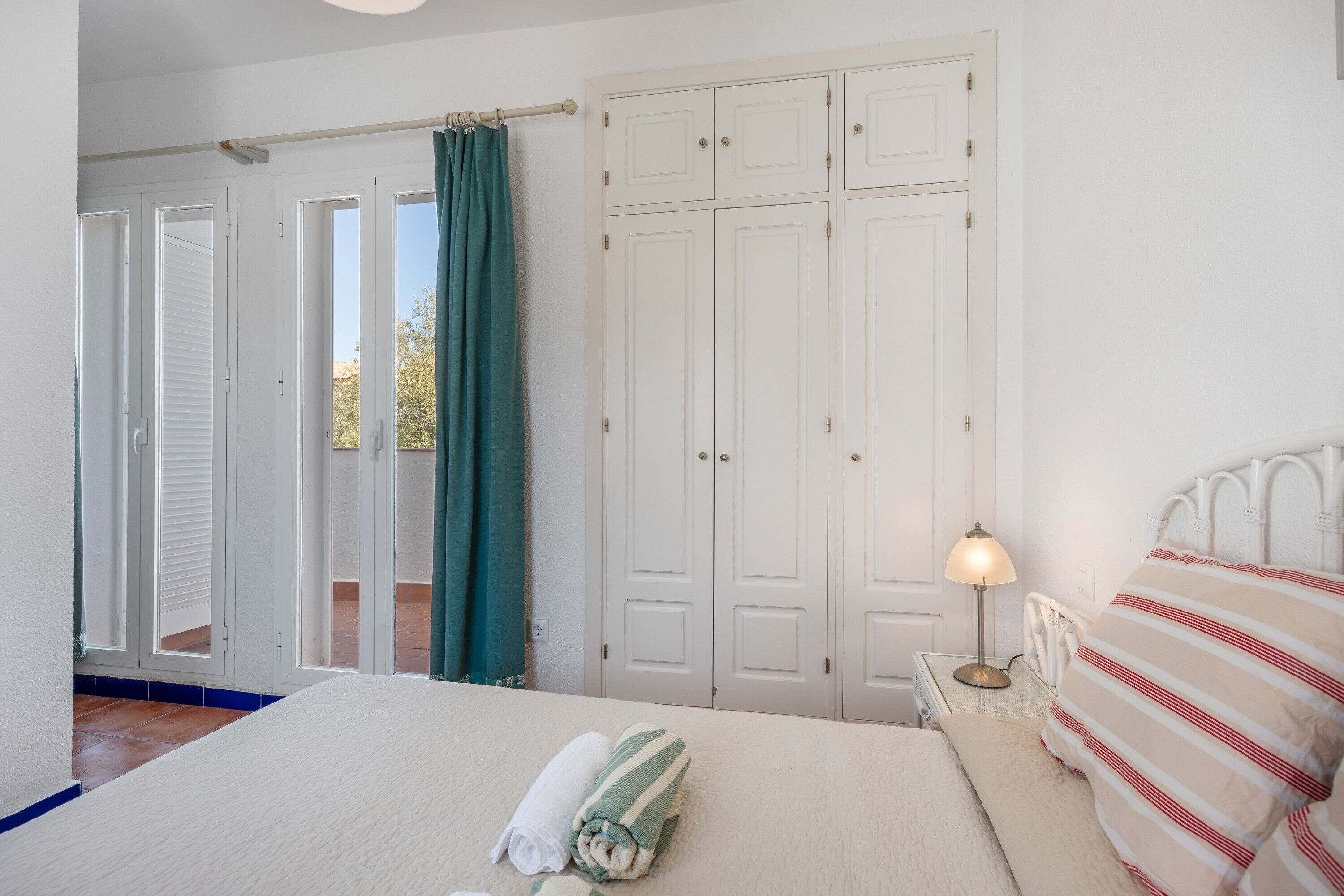 3 habitaciones, tabla de planchar con plancha y wifi gratis 