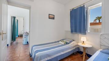 3 quartos, ferros/tábuas de passar roupa, Wi-Fi de cortesia